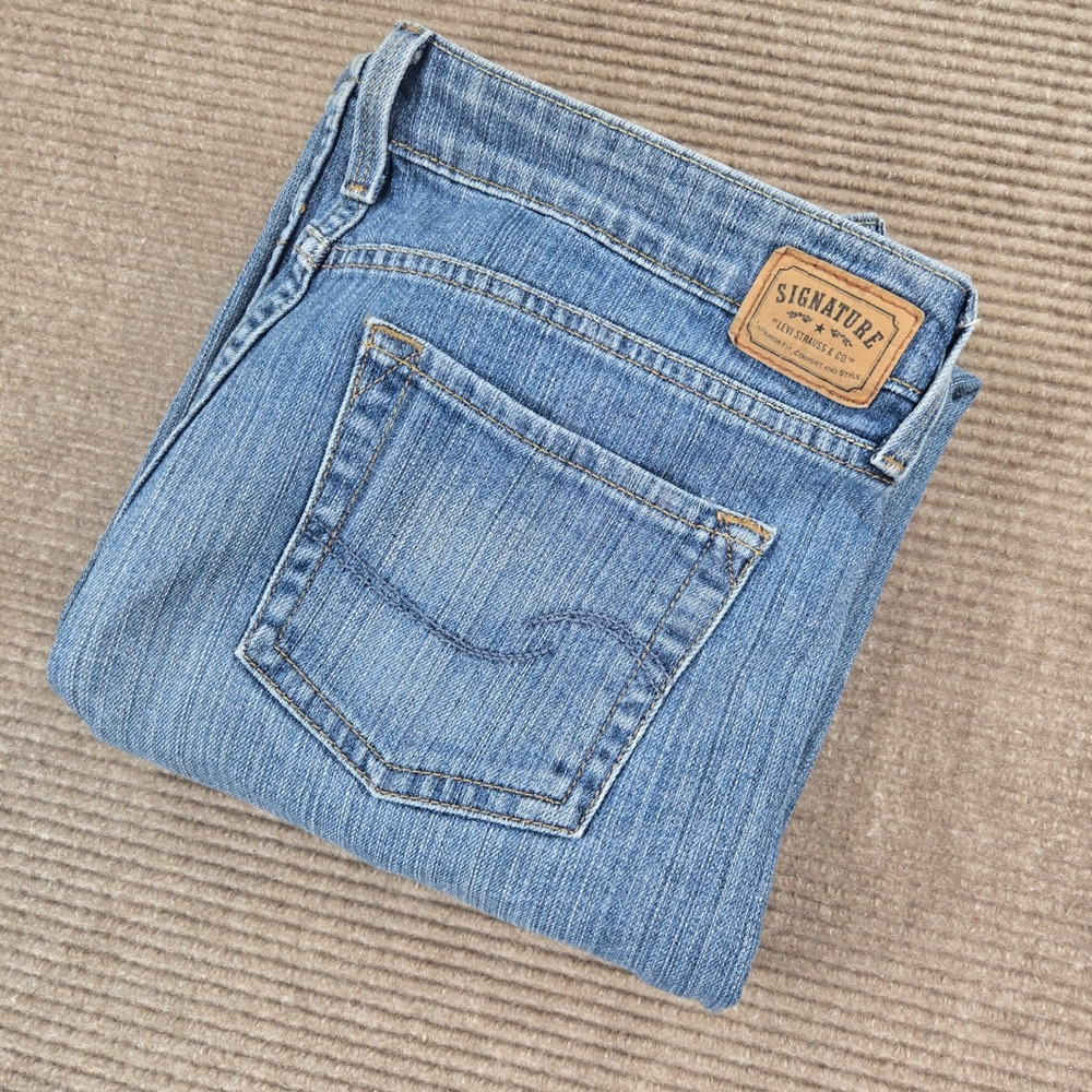 Signature Levi Strauss Womens 14 Long Blue Stretch Bootcut Jeans